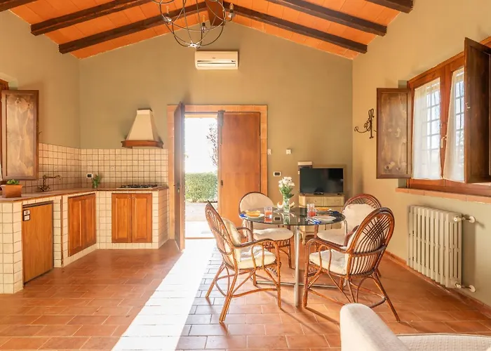 Vista Del 12, Emma Villa