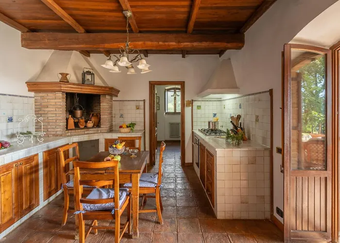 Vista Del 12, Emma Villa