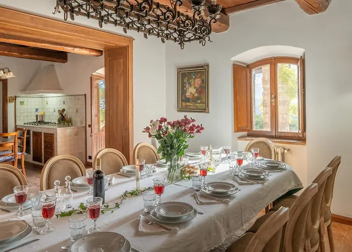 Vista Del 12, Emma *