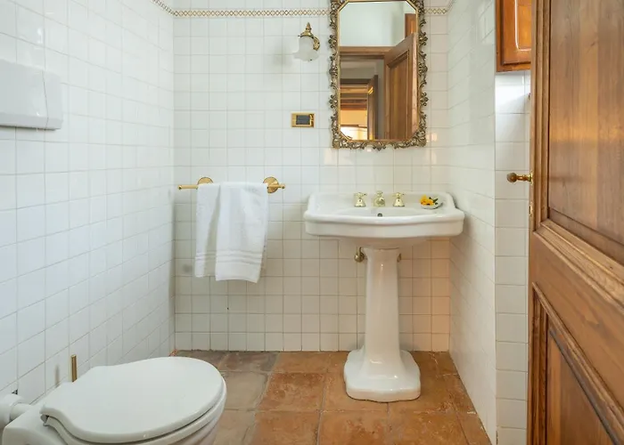 Vista Del 12, Emma *